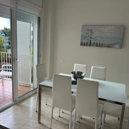 Apartamento de 2 dormitorios — Apartamentos ELMA1 en Castelldefels — piscina y jardín