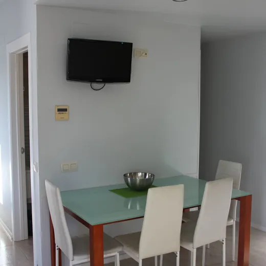 Estudio de 1 dormitorio — Apartamentos ELMA1 en Castelldefels — piscina y jardín