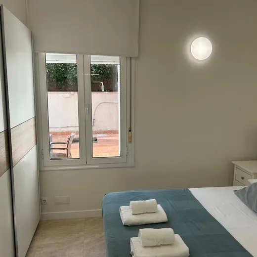 Apartamento de 2 dormitorios — Apartamentos ELMA1 en Castelldefels — piscina y jardín