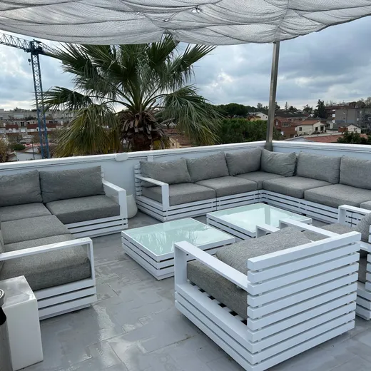 Azotea de Apartamentos ELMA1 — zona chill-out y barbacoas